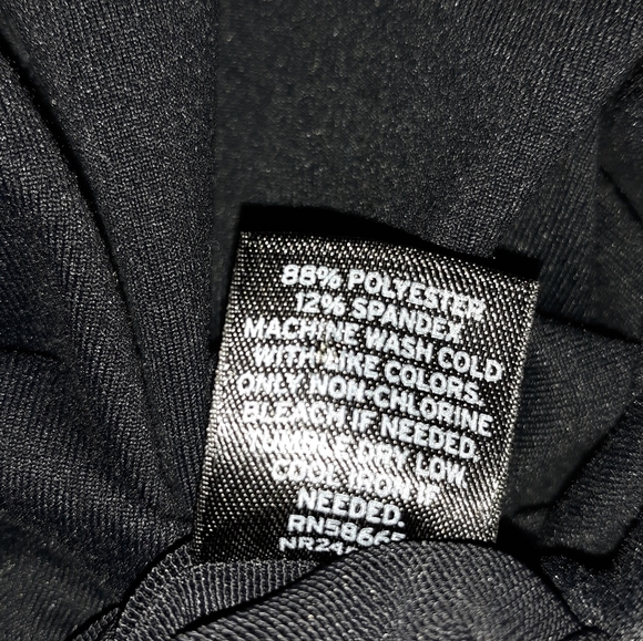 Zella Black Yoga Leggings with Waistband Pocket 2 - Picture 7 of 7